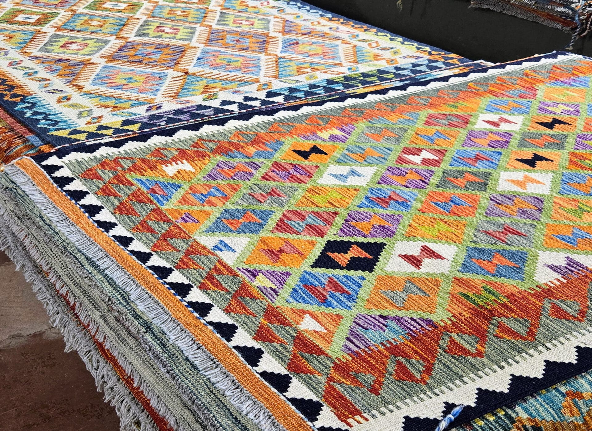 RUGS